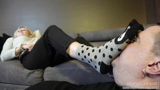 Dreamgirls In Socks - Justines Sweaty Socks Challenge