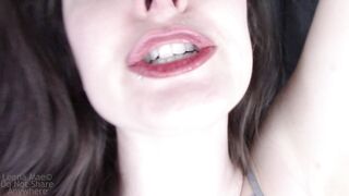 Leena Mae - Yawning And Swinging Uvula