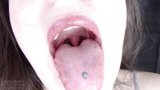 Leena Mae - Yawning And Swinging Uvula