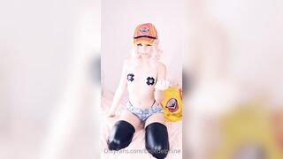 Belle Delphine   11 11 2020 Cindy Aurum Cosplay (8)