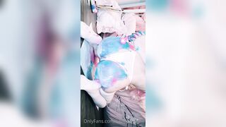 Belle Delphine   23 06 2020 Butt Painting (2)