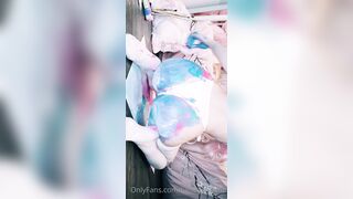 Belle Delphine   23 06 2020 Butt Painting (2)