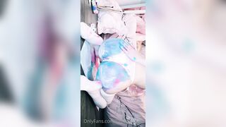 Belle Delphine   23 06 2020 Butt Painting (2)