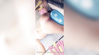 Belle Delphine   31 10 2020 Food and Balloons (30)