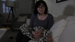 Bettie Bondage -   Mom's Feel Better Blowjob 4K
