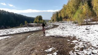 Sweetie Fox - Crazy Girl Takes Off Her Clothes In Cold