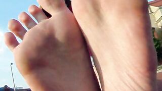 Carmen feet clip 3