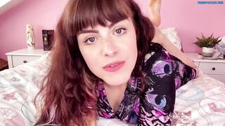 Molly Darling - Mommy Makes You A Man
