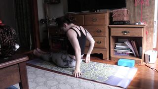 Bettie Bondage - 'Spying on Mom's Yoga Practice'