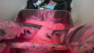 Bad Dolly - Gunge Feet In Tights