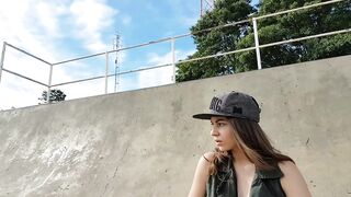 misssweetteen - Andreza Sex Vibrator In Public Skate Park