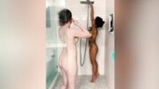 KatieLin_NextDoor - Two Girls Showering