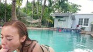 BrandiBraids - Brandibraids Sucks And Fucks Her MiamiBeach PoolBoy