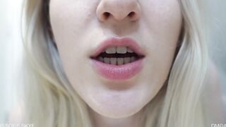 Sofie Skye - Shrunken Dick Cuckie Kissing